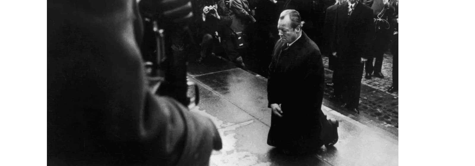 Was wollte Willy Brandt mit seinem Kniefall 1970 im ehemaligen jüdischen Ghetto in Warschau ausdrücken?